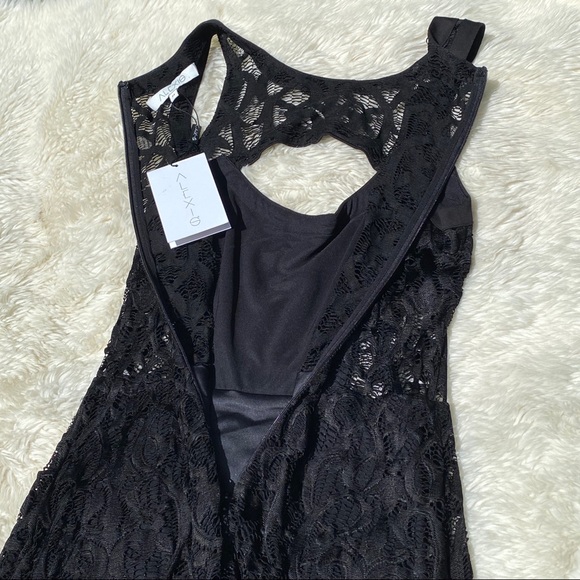 NWT Alexis Natuna Cutout Lace Gown - Size Medium - Picture 7 of 10